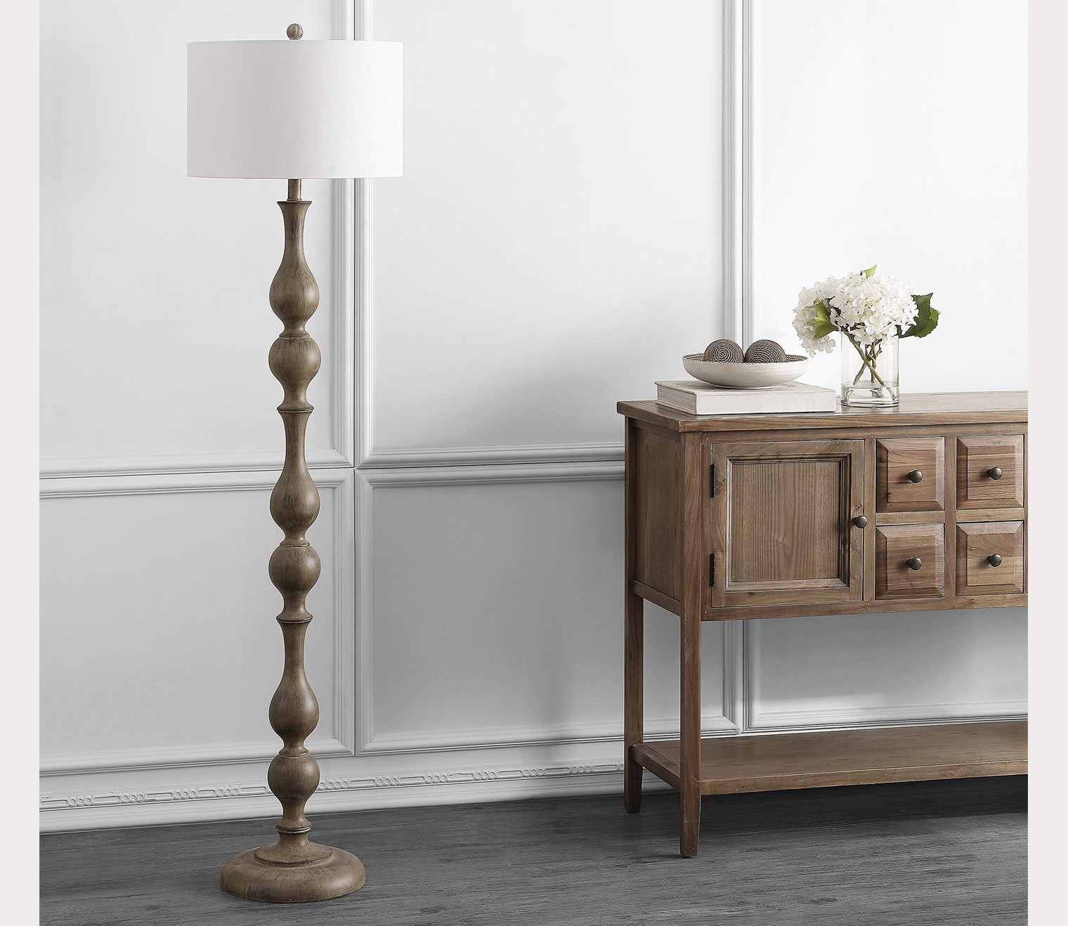 Glendora Floor Lamp by Safavieh