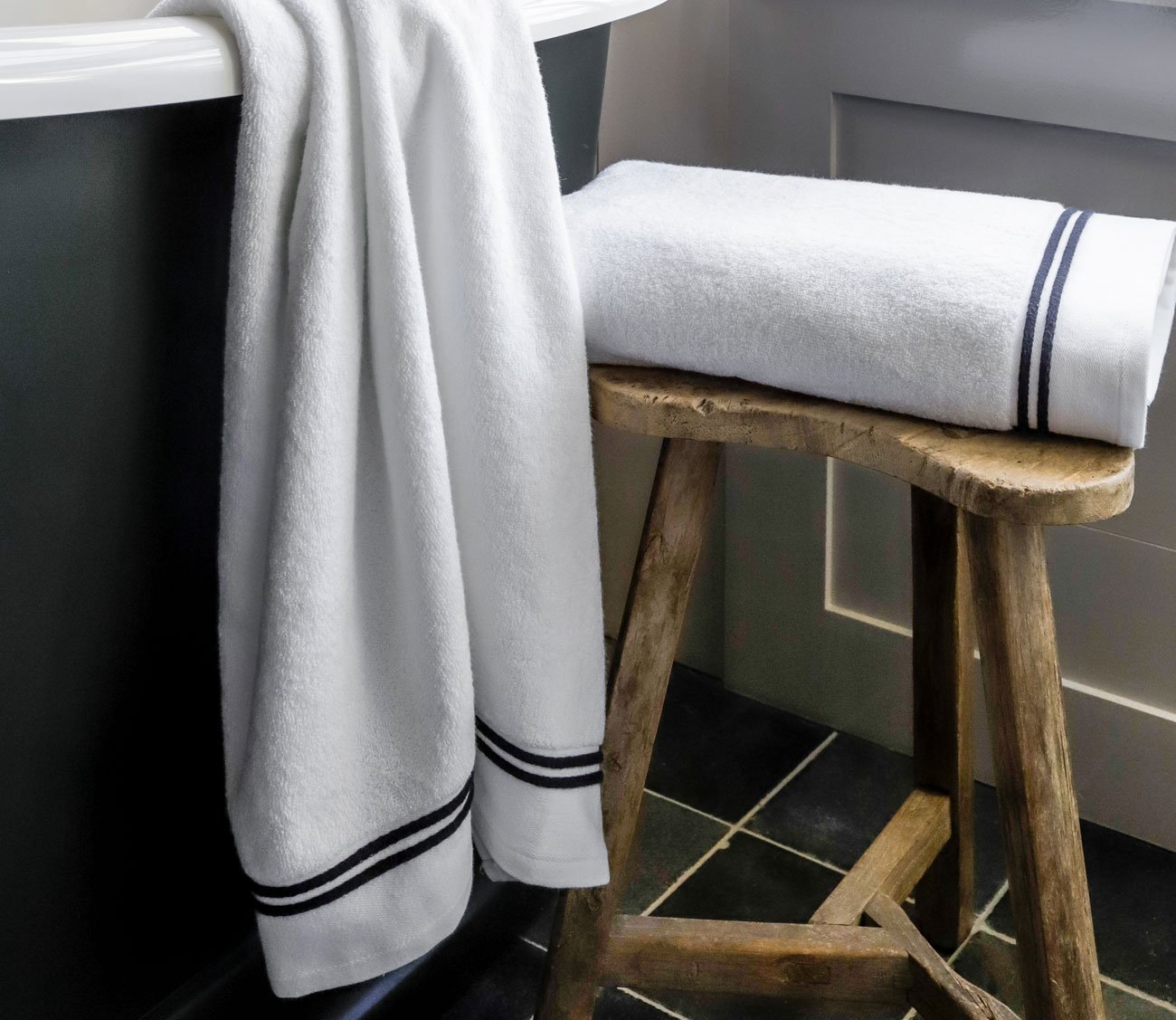 Striped Trim Bath Towel