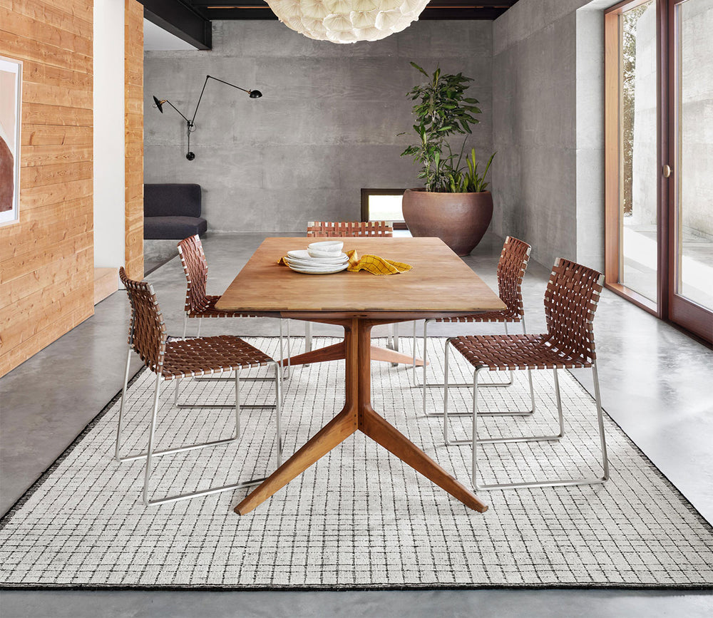 Loloi Beverly Ivory Black Area Rug