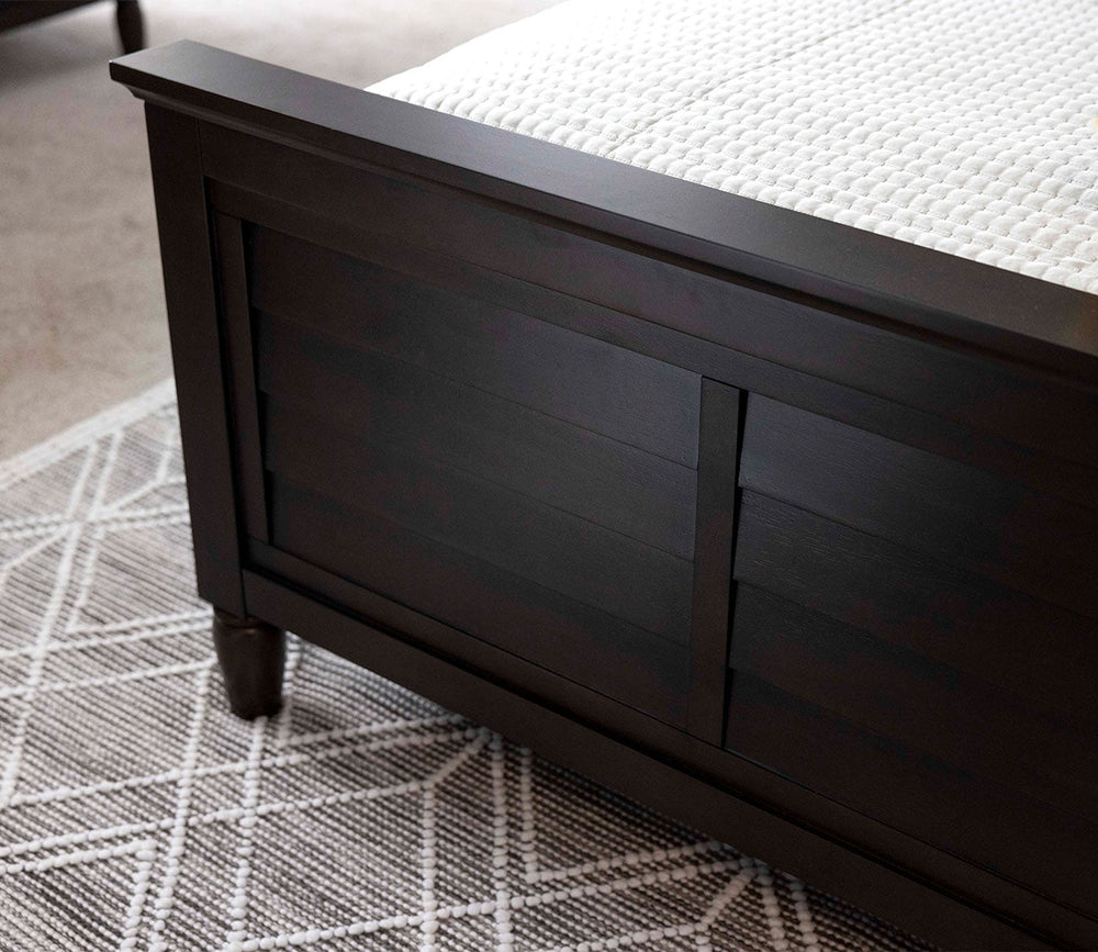 Delnoir Louvered Panel Bed by CM Home