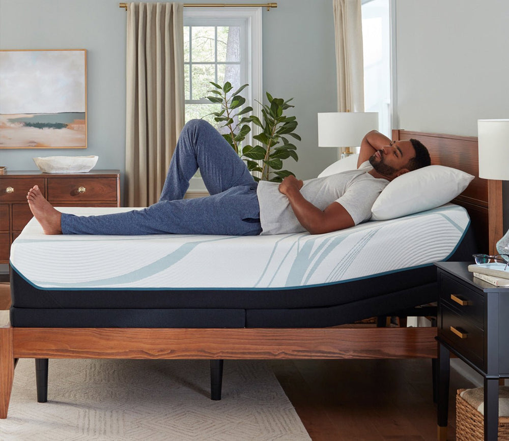 Tempur-Pedic TEMPUR-Adapt Medium Hybrid Mattress by Tempur-Pedic