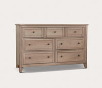 Vaughan Bassett Woodbridge 7-Drawer Dresser - Clear Maple