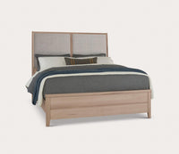 Vaughan Bassett Woodbridge Upholstered Panel Bed - Queen / Clear Maple/Grey