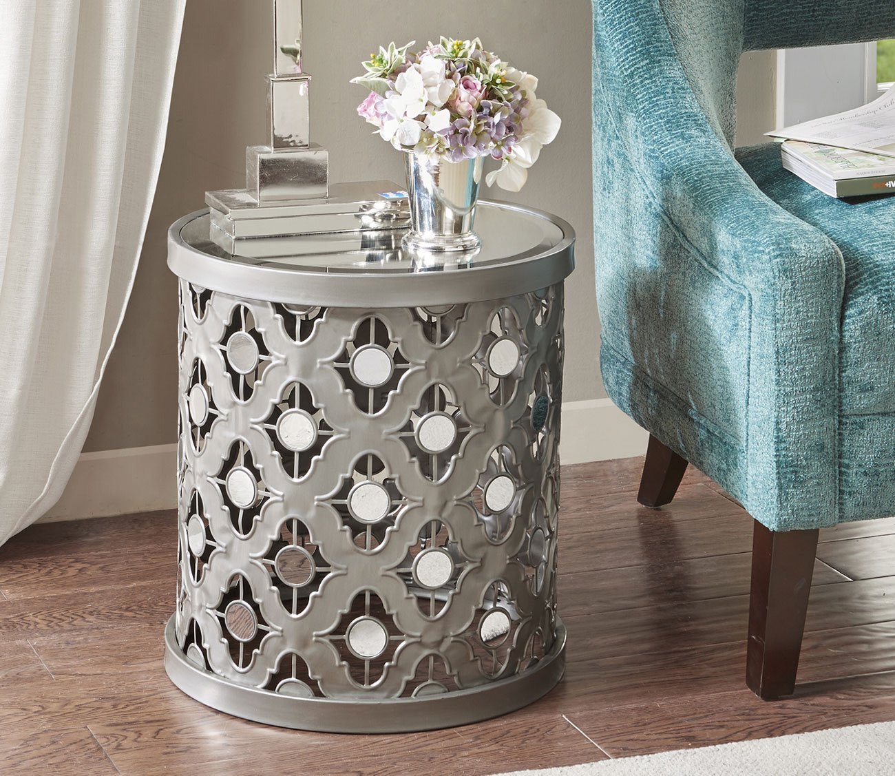 Arian Quatrefoil Mirrored Accent Table by Madison Park
