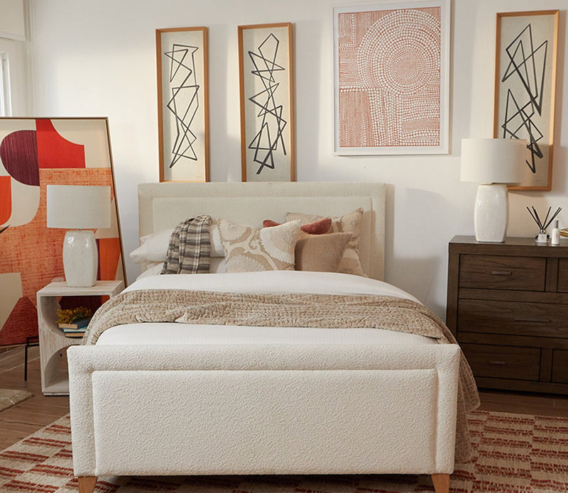 Grand Image Clustered Dots B in Red Digital Print - Image 3