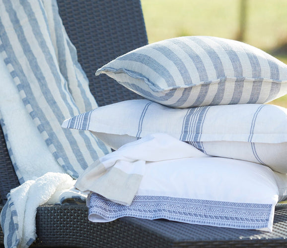 Villa by Classic Home Cyprus Ivory Blue Throw Blanket City Mattress