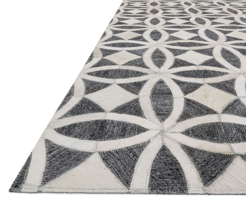 Dorado Graphite Ivory Area Rug by Loloi