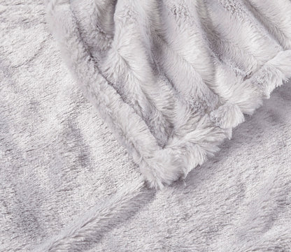 Duke Faux Fur Heated Throw Blanket by Beautyrest