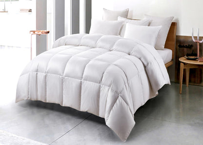 Extra Warmth White Down Fiber Comforter by Serta