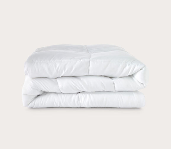 Goto Down Alternative Comforter by Sleeptone