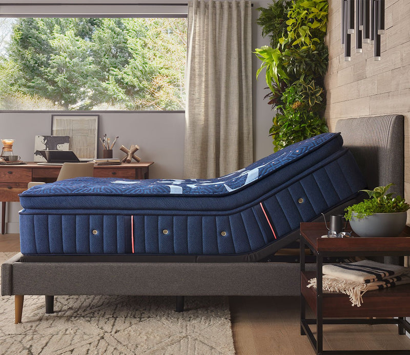 Stearns & Foster Lux Estate Medium Euro Pillow Top Mattress - Image 4