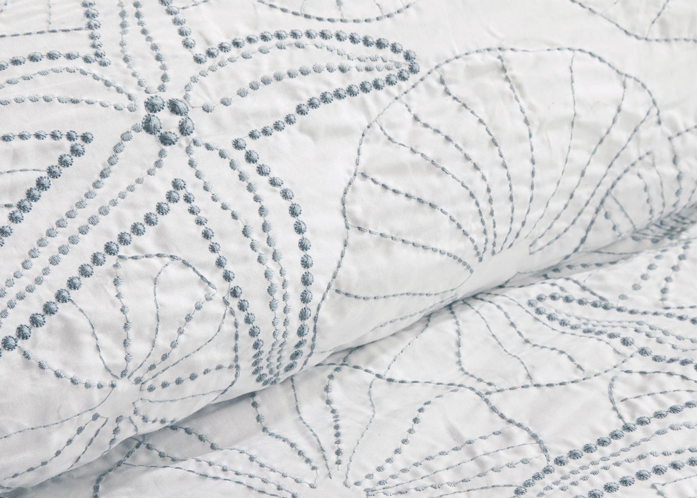 Maya Bay Starfish Embroidered Cotton 4-Piece Comforter Set by Harbor House