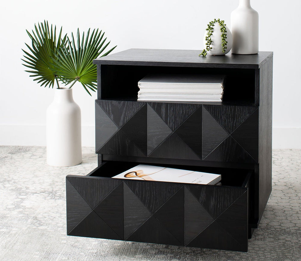 Patty 2-Drawer Nightstand by Safavieh