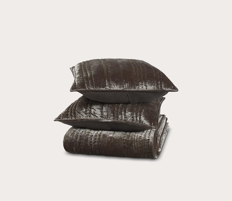 Villa by Classic Home Seville Velvet Quilt Set - Image 3