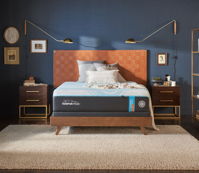 Tempur-LUXEbreeze 2.0 Firm Mattress - Image 1
