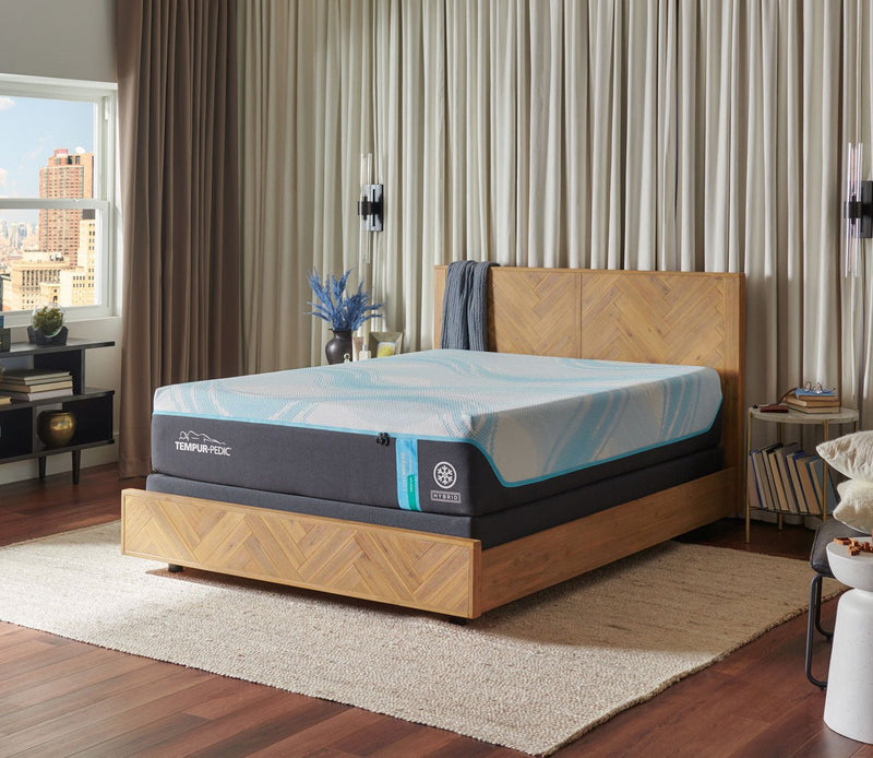 Tempur-LUXEbreeze 2.0 Medium Hybrid Mattress - Image 1