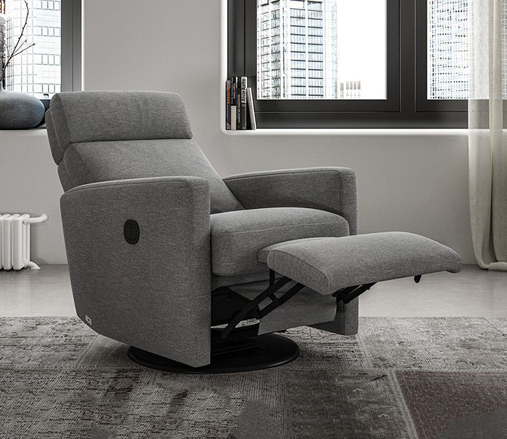 Track Lounger Recliner Chair by Luonto