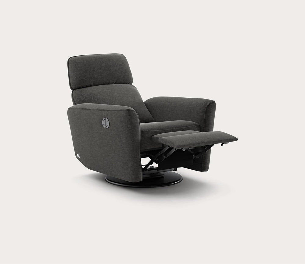Welted Lounger Recliner Chair by Luonto